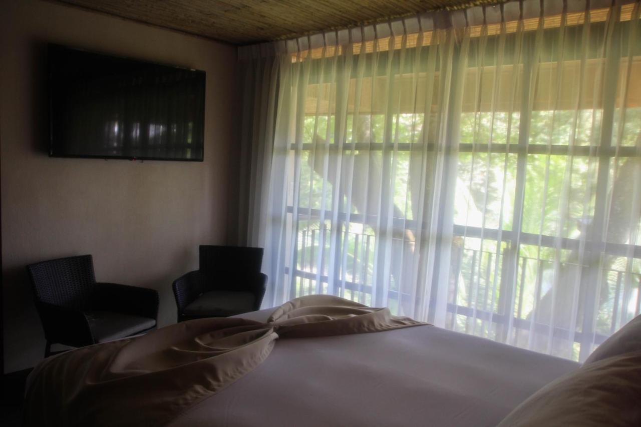 Hotel Poza Blanca Lodge San Mateo 外观 照片
