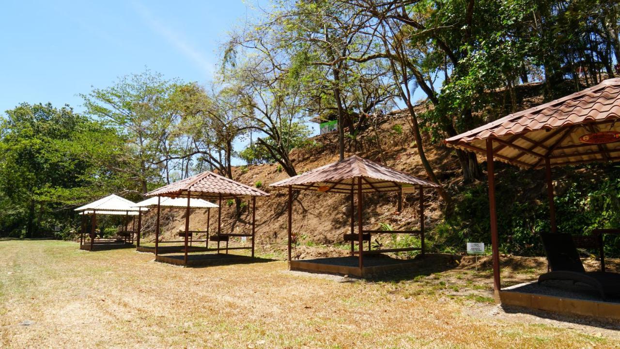 Hotel Poza Blanca Lodge San Mateo 外观 照片