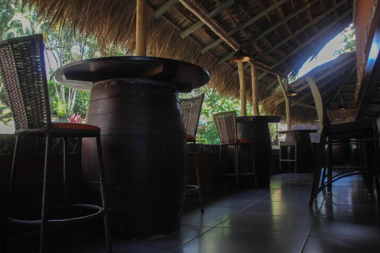 Hotel Poza Blanca Lodge San Mateo 外观 照片