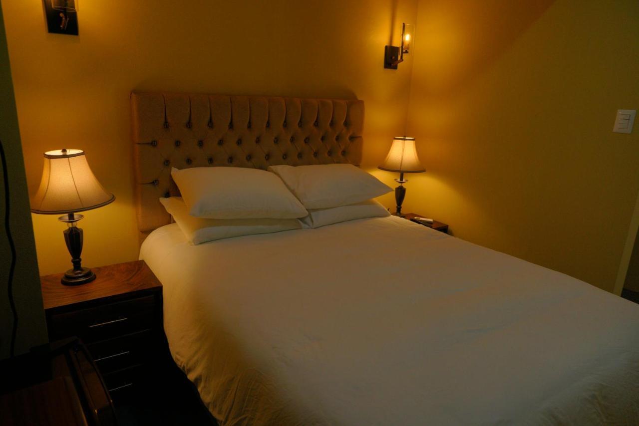 Hotel Poza Blanca Lodge San Mateo 外观 照片