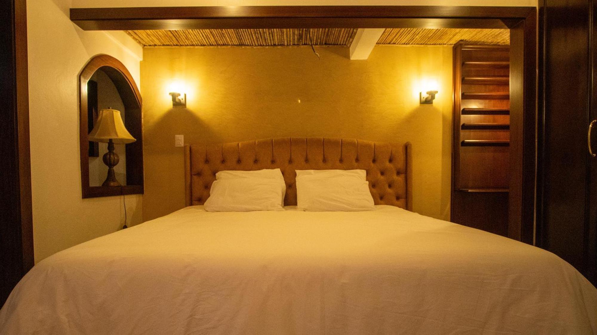 Hotel Poza Blanca Lodge San Mateo 外观 照片