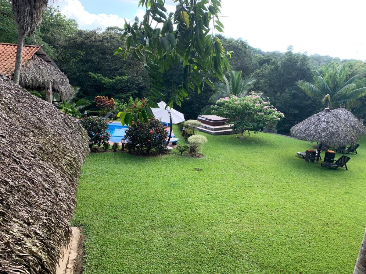 Hotel Poza Blanca Lodge San Mateo 外观 照片