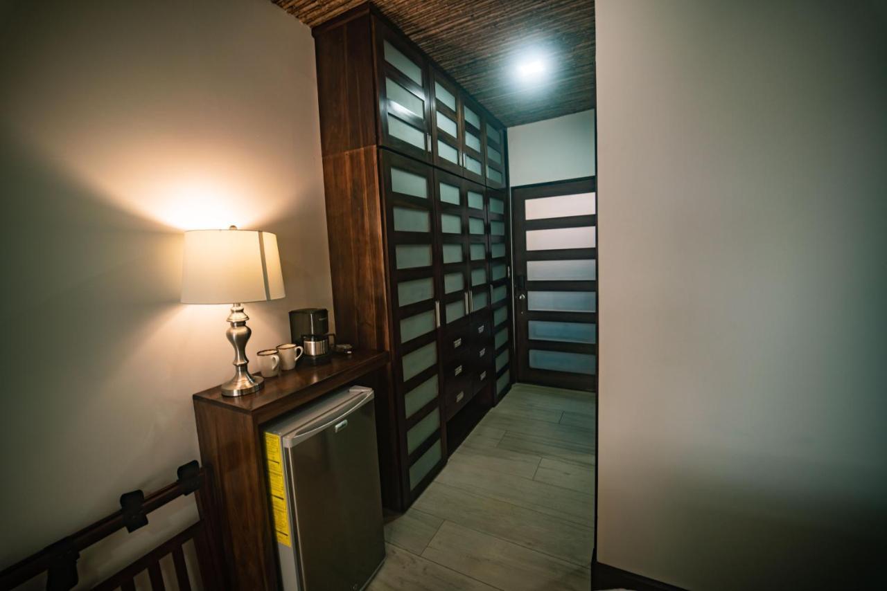Hotel Poza Blanca Lodge San Mateo 外观 照片